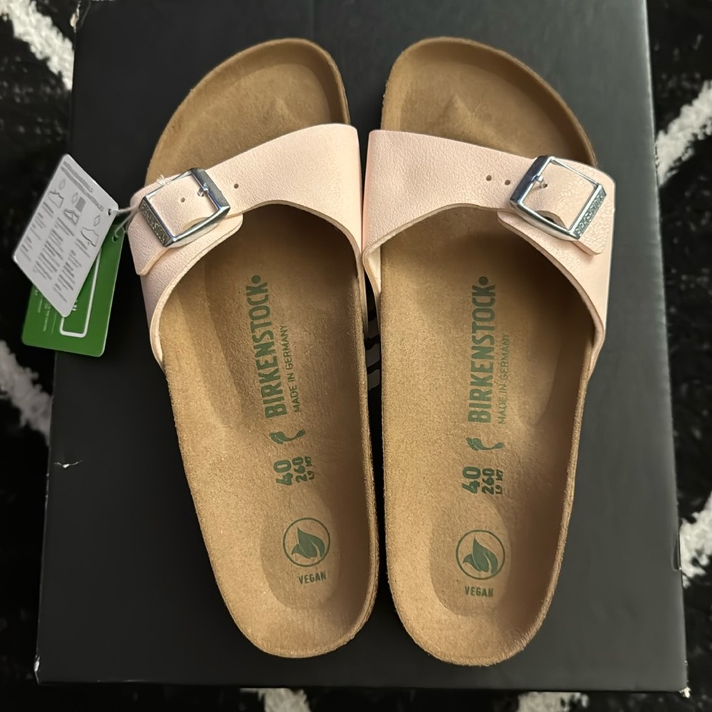 Birkenstocks sandals vegan size 40 BRAND NEW Madrid